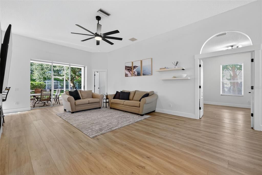 待售: $529,000 (3 贝兹, 2 浴室, 1644 平方英尺)