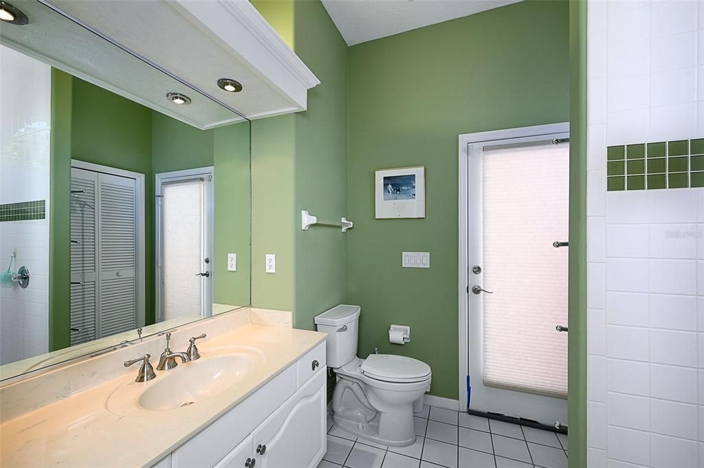 For Sale: $1,650,000 (4 beds, 3 baths, 3936 Square Feet)