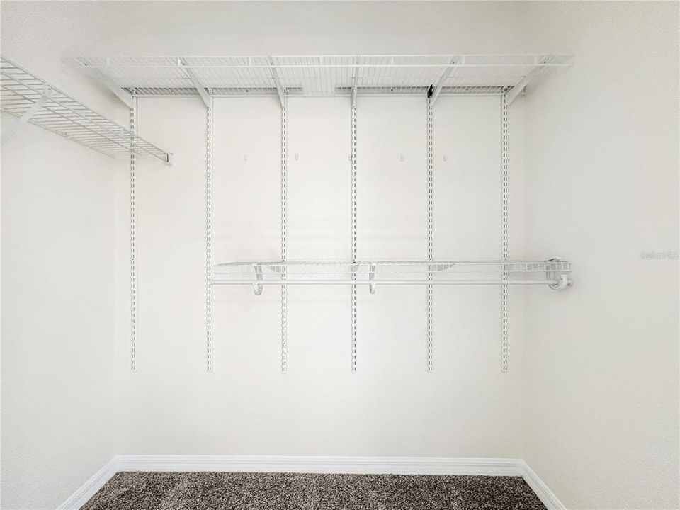 Под контрактом: $249,900 (3 спален, 2 ванн, 1175 Квадратных фут)