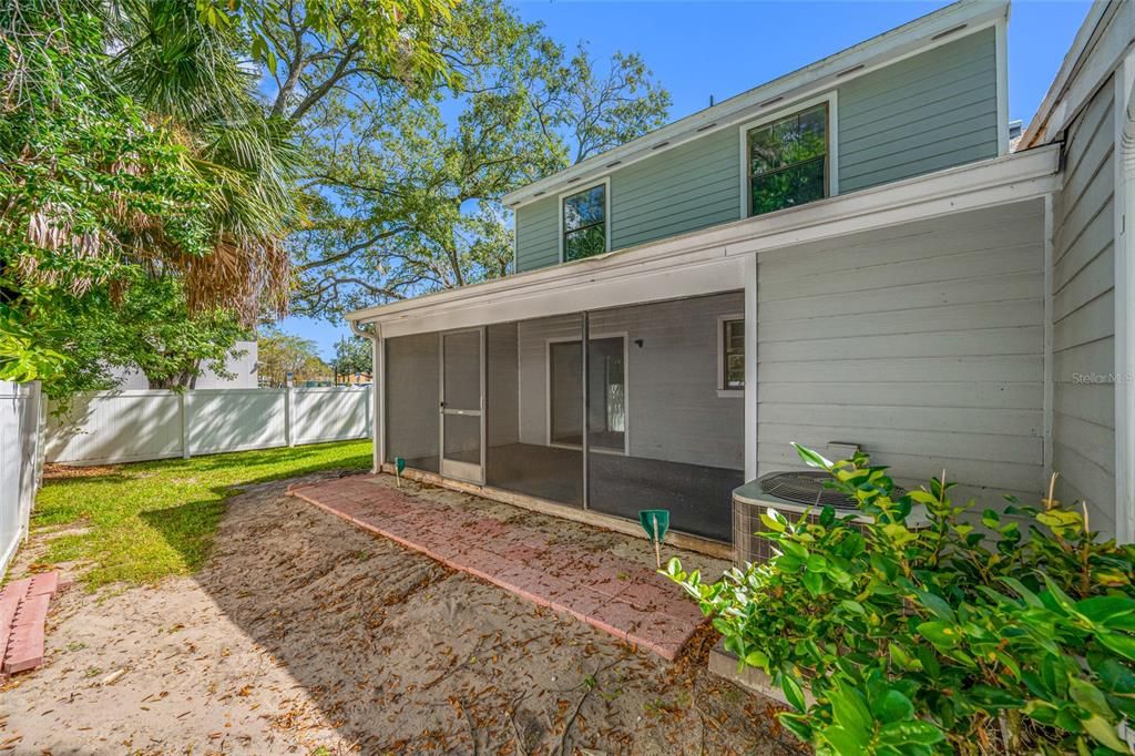 На продажу: $339,000 (3 спален, 2 ванн, 1600 Квадратных фут)