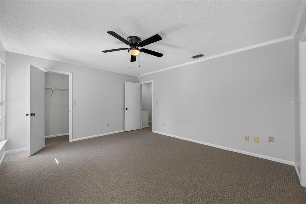 На продажу: $339,000 (3 спален, 2 ванн, 1600 Квадратных фут)