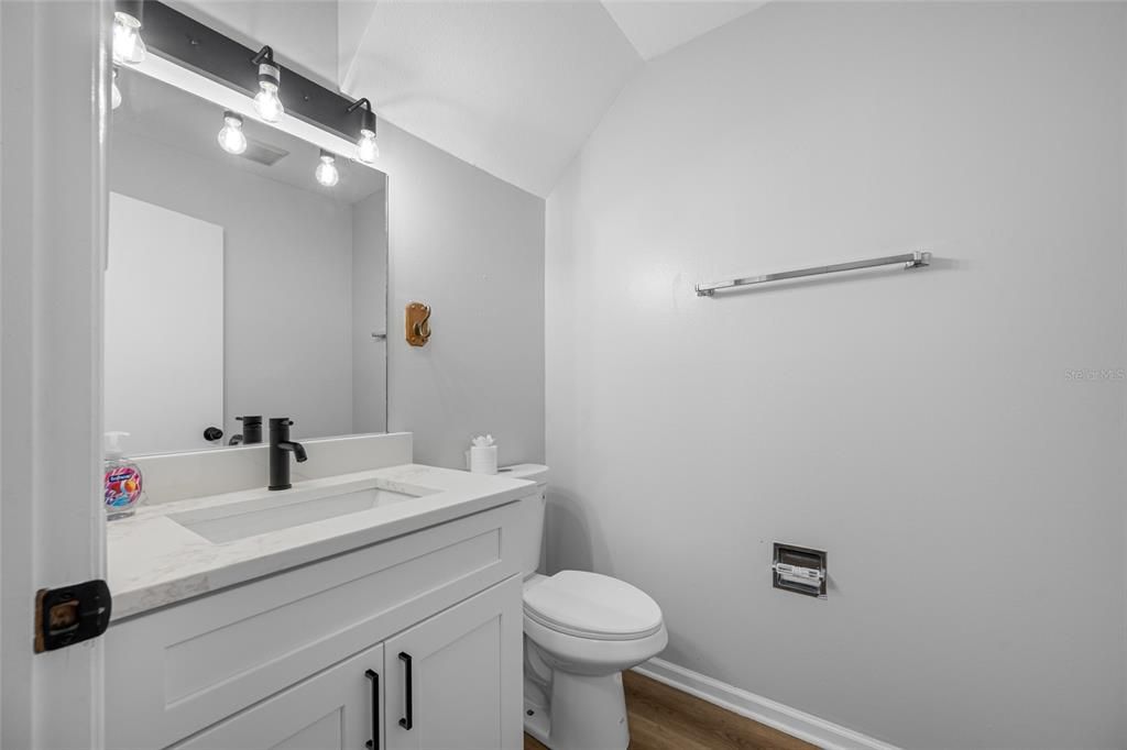 На продажу: $339,000 (3 спален, 2 ванн, 1600 Квадратных фут)