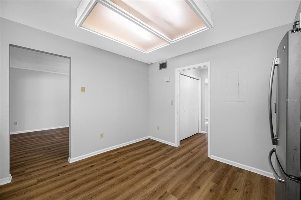 На продажу: $339,000 (3 спален, 2 ванн, 1600 Квадратных фут)