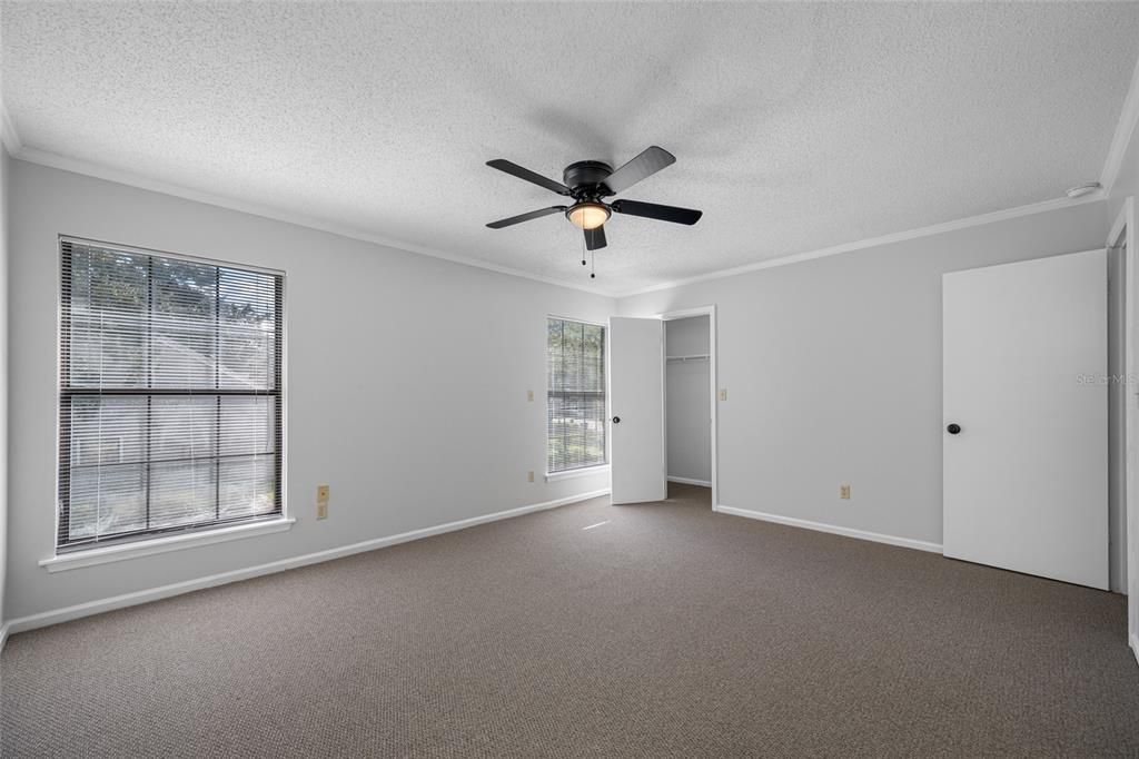 На продажу: $339,000 (3 спален, 2 ванн, 1600 Квадратных фут)