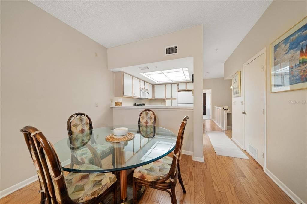 For Sale: $439,000 (3 beds, 3 baths, 1700 Square Feet)