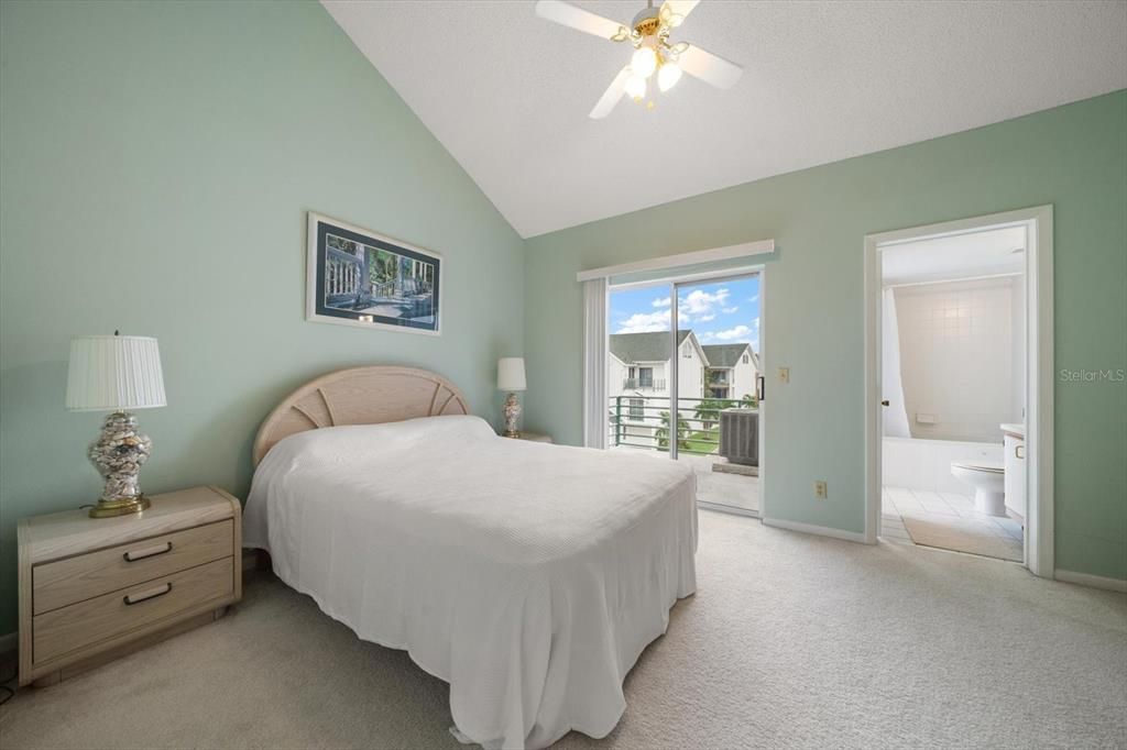 For Sale: $439,000 (3 beds, 3 baths, 1700 Square Feet)