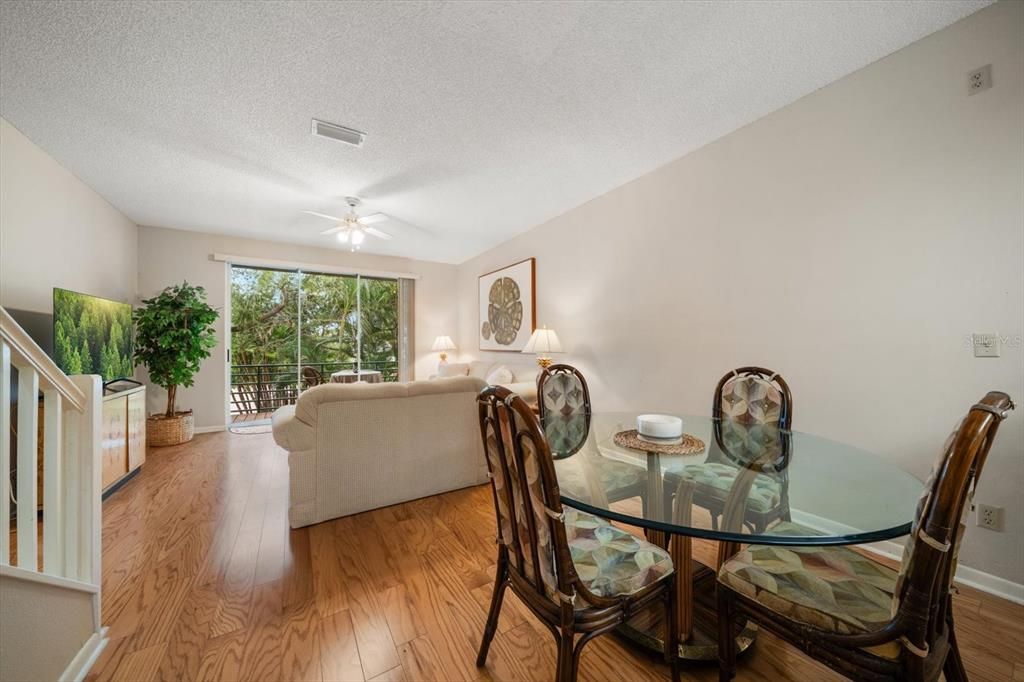 For Sale: $439,000 (3 beds, 3 baths, 1700 Square Feet)