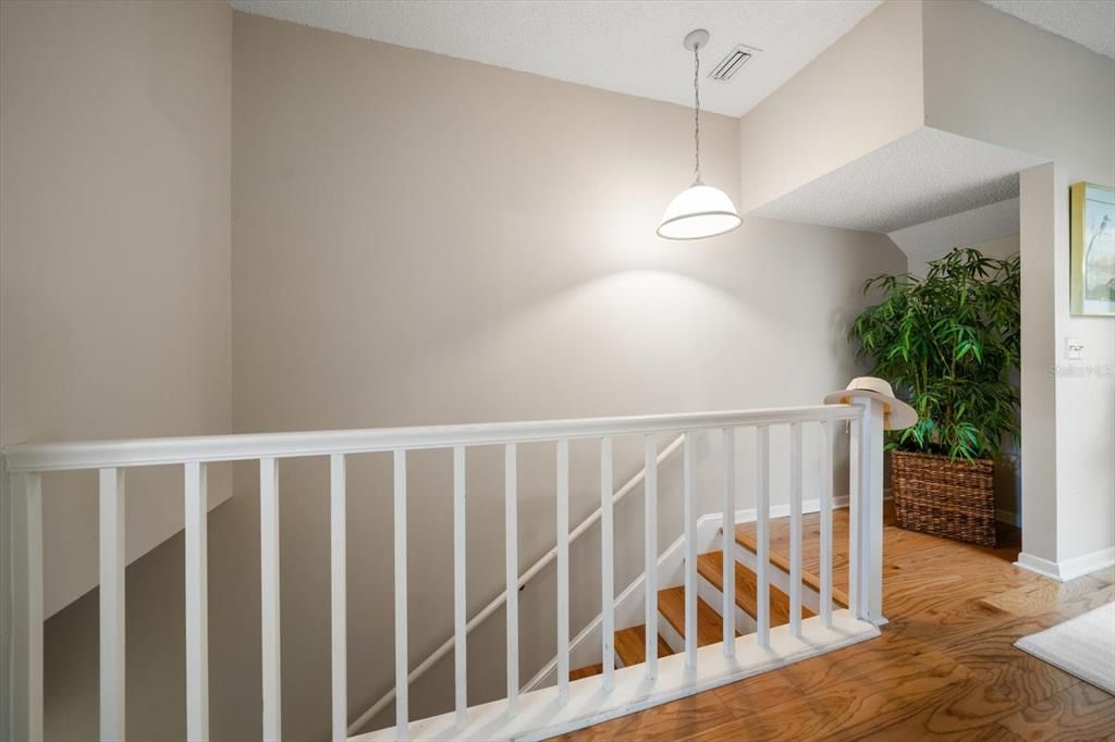 For Sale: $439,000 (3 beds, 3 baths, 1700 Square Feet)