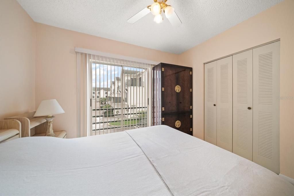 For Sale: $439,000 (3 beds, 3 baths, 1700 Square Feet)