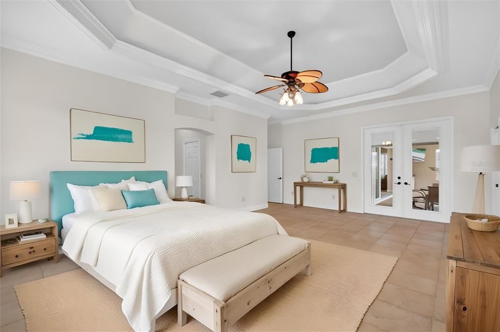 En Venta: $1,150,000 (3 camas, 3 baños, 2964 Pies cuadrados)