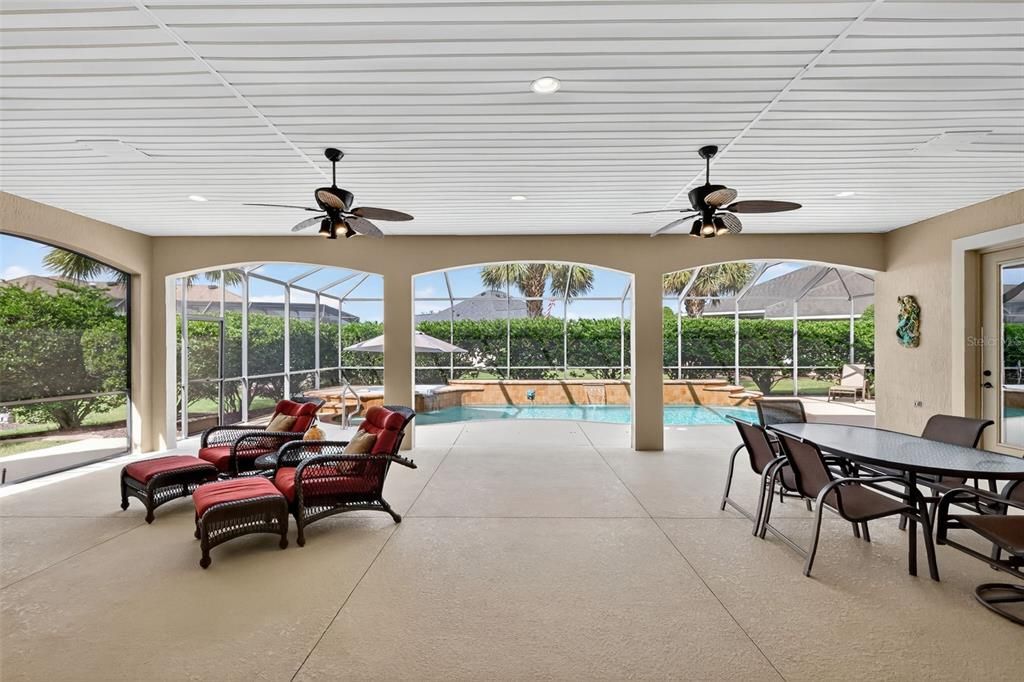 En Venta: $1,150,000 (3 camas, 3 baños, 2964 Pies cuadrados)