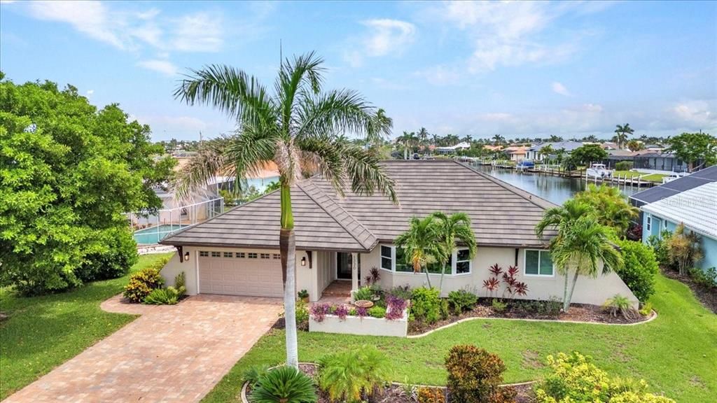 For Sale: $622,000 (3 beds, 2 baths, 2090 Square Feet)