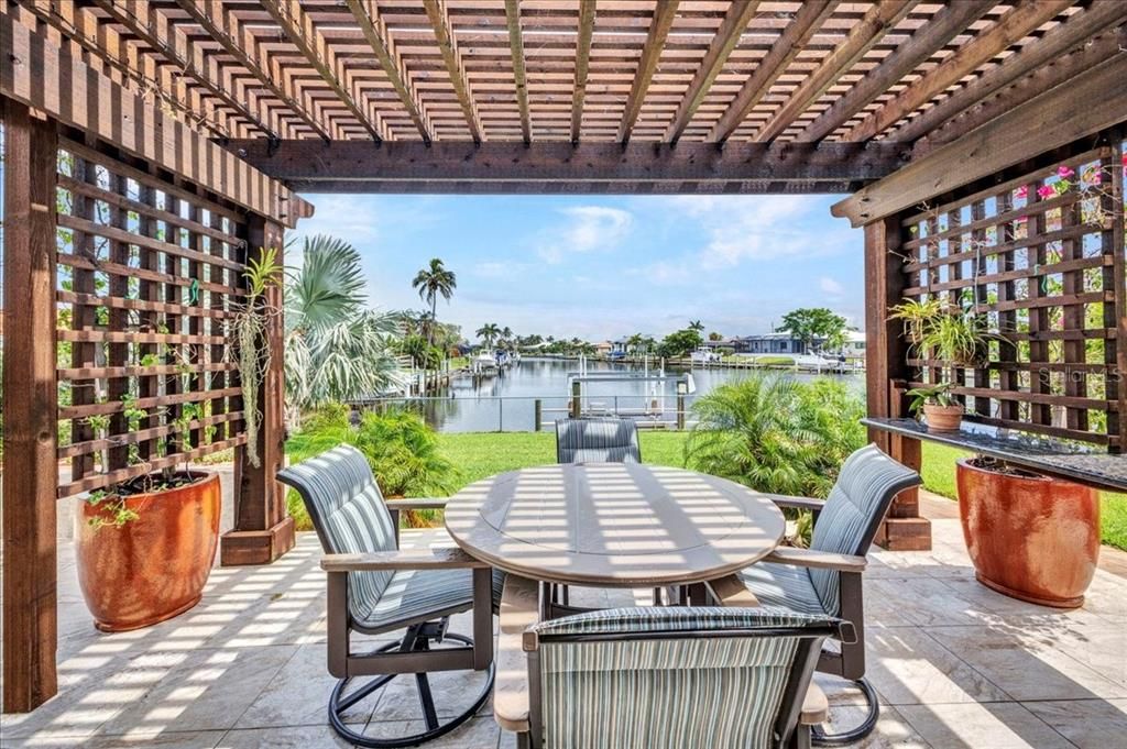 For Sale: $622,000 (3 beds, 2 baths, 2090 Square Feet)