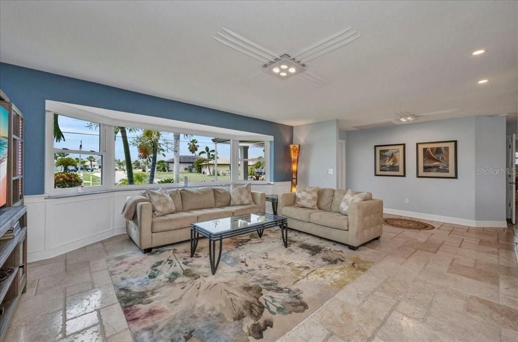 For Sale: $622,000 (3 beds, 2 baths, 2090 Square Feet)