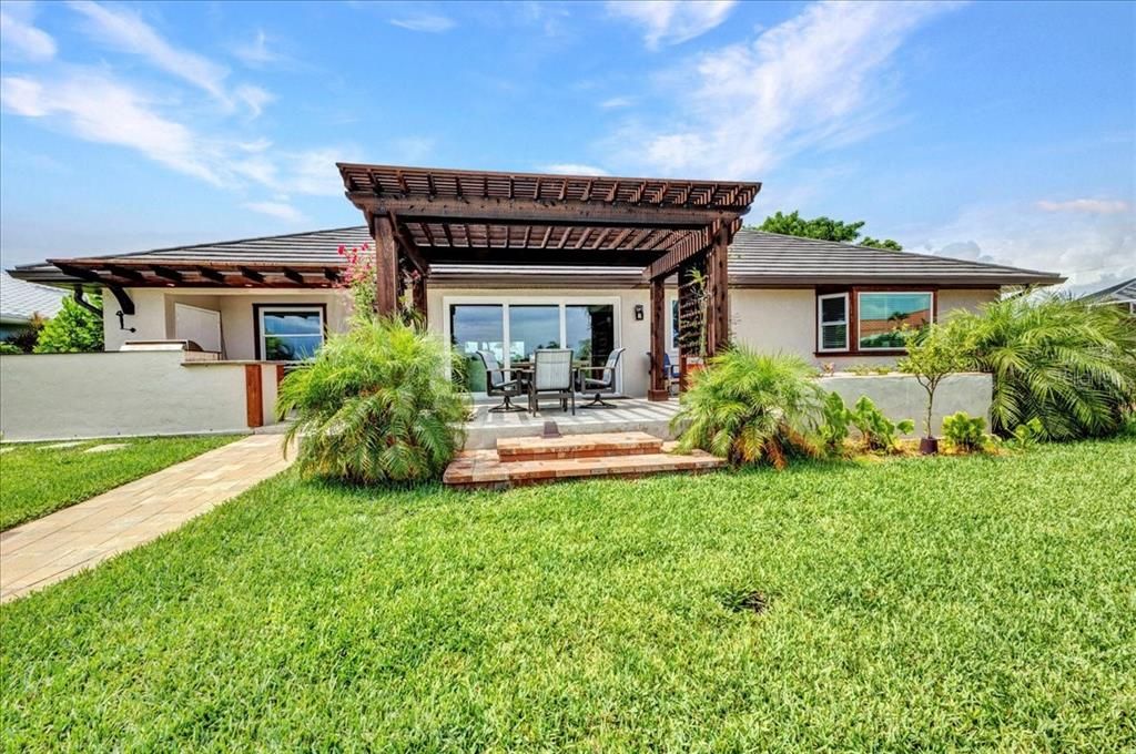 For Sale: $622,000 (3 beds, 2 baths, 2090 Square Feet)