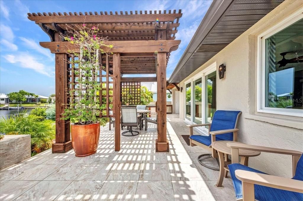 For Sale: $622,000 (3 beds, 2 baths, 2090 Square Feet)