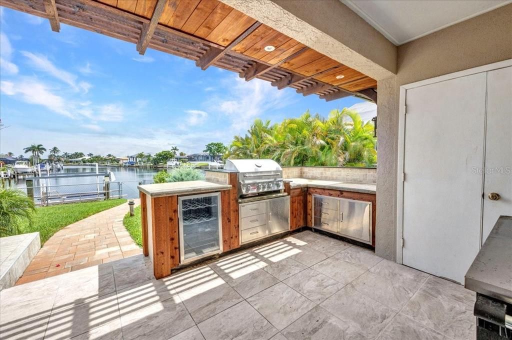 For Sale: $622,000 (3 beds, 2 baths, 2090 Square Feet)