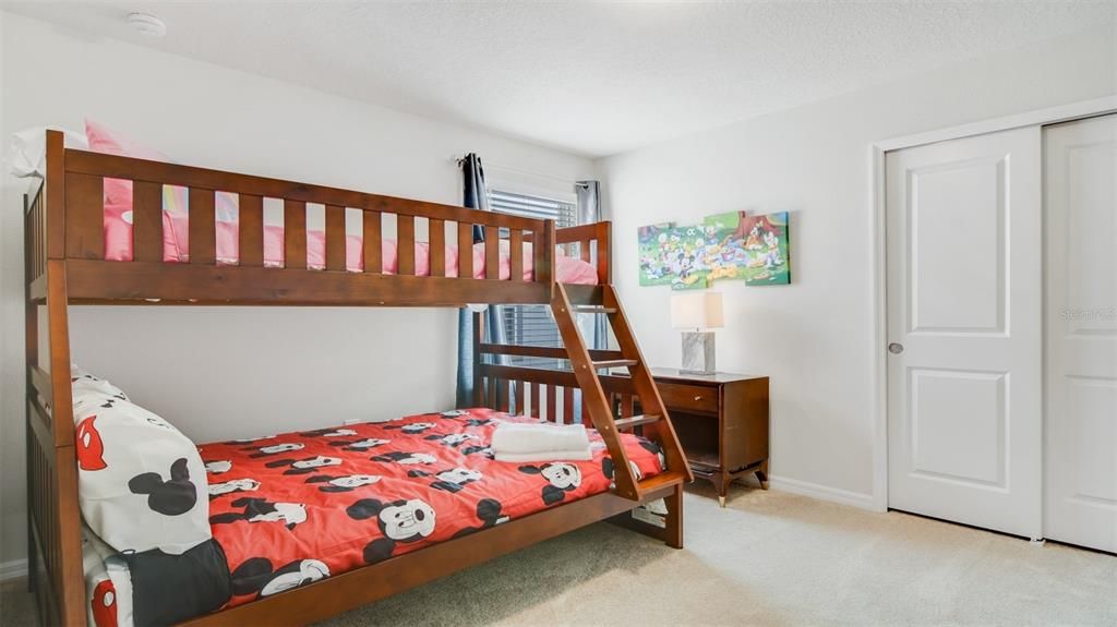 En Venta: $828,900 (10 camas, 8 baños, 4399 Pies cuadrados)