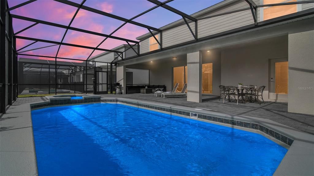 En Venta: $828,900 (10 camas, 8 baños, 4399 Pies cuadrados)