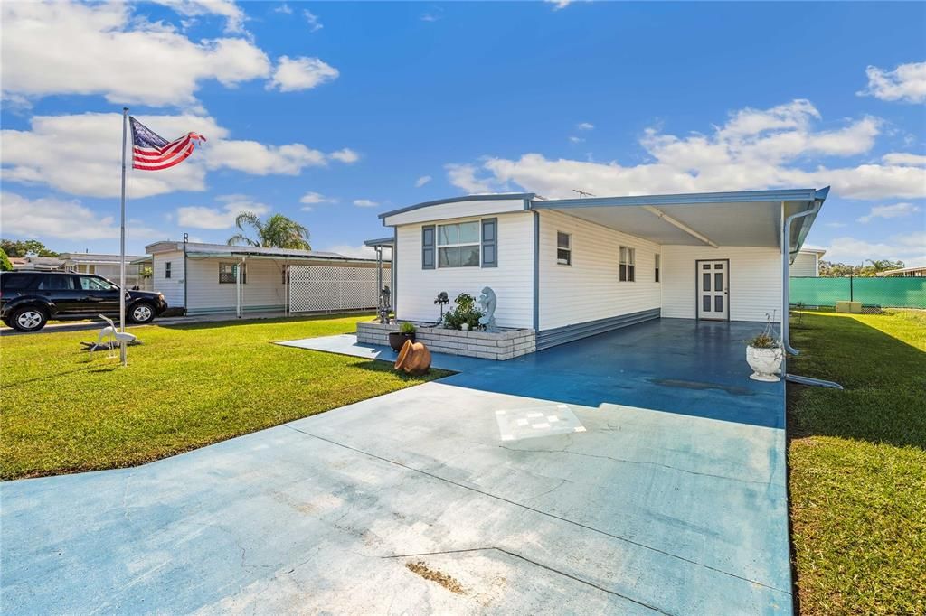 Active With Contract: $99,500 (2 beds, 1 baths, 1028 Square Feet)