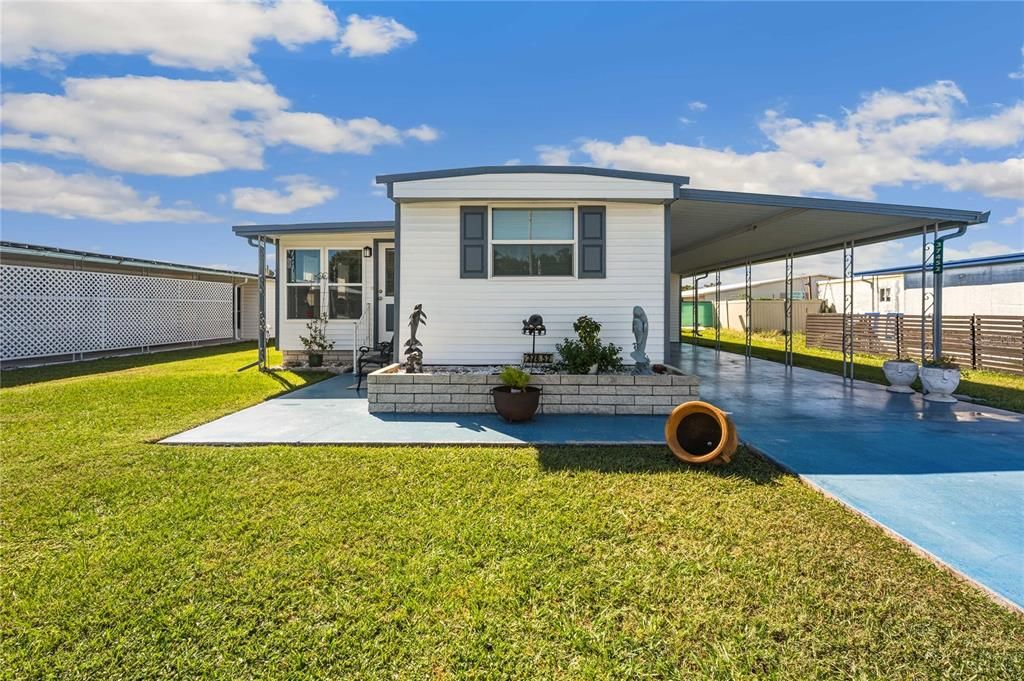 Active With Contract: $99,500 (2 beds, 1 baths, 1028 Square Feet)