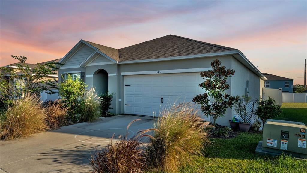 合同活跃: $297,000 (3 贝兹, 2 浴室, 1671 平方英尺)