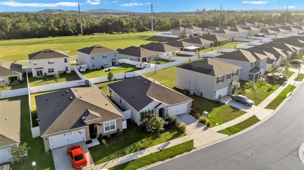 合同活跃: $297,000 (3 贝兹, 2 浴室, 1671 平方英尺)