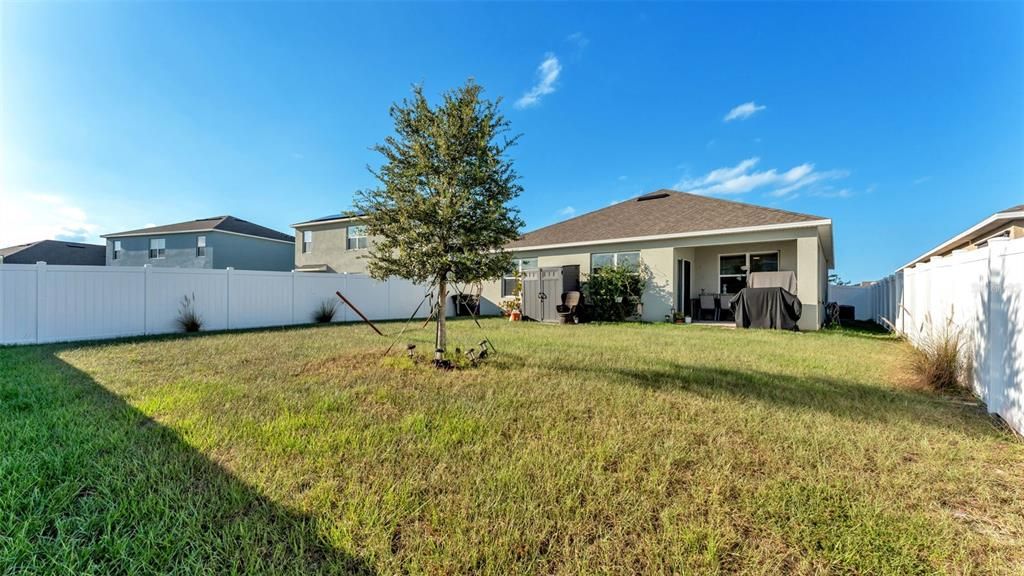 合同活跃: $297,000 (3 贝兹, 2 浴室, 1671 平方英尺)