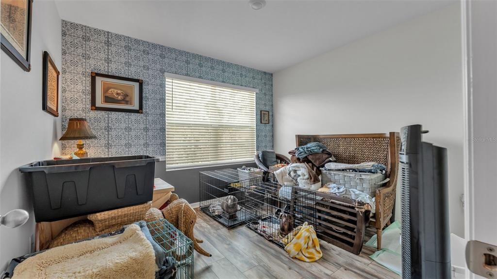 合同活跃: $297,000 (3 贝兹, 2 浴室, 1671 平方英尺)