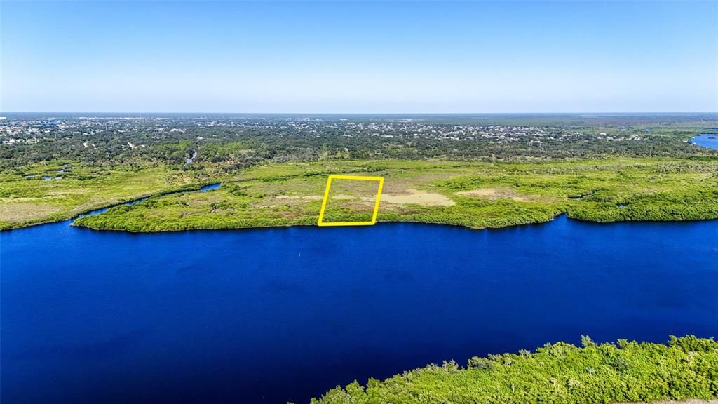 En Venta: $32,000 (0.35 acres)