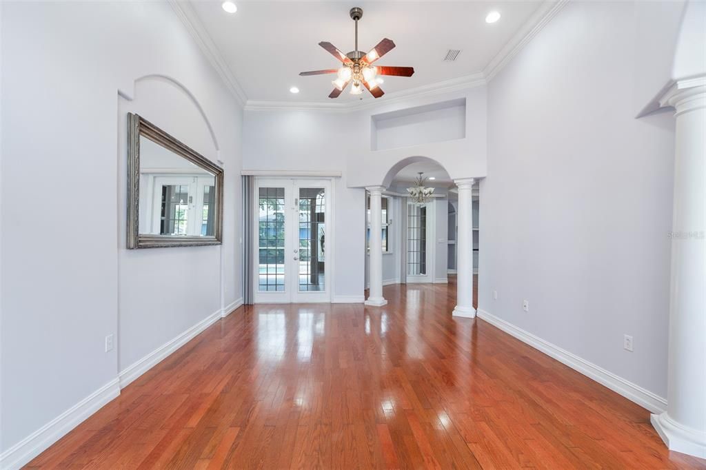 For Sale: $485,000 (3 beds, 2 baths, 2028 Square Feet)