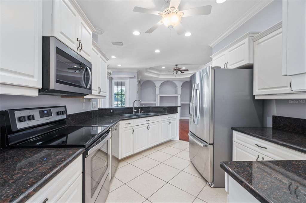 For Sale: $485,000 (3 beds, 2 baths, 2028 Square Feet)