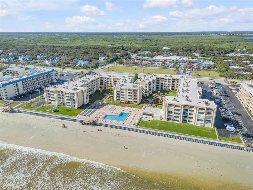 En Venta: $439,000 (2 camas, 2 baños, 944 Pies cuadrados)