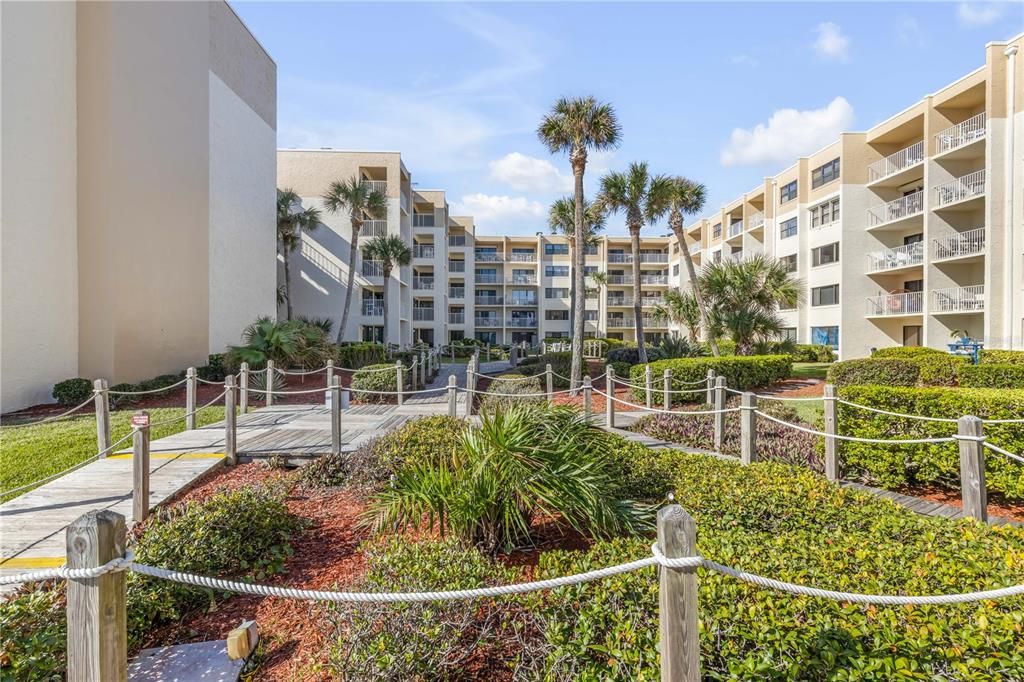 En Venta: $439,000 (2 camas, 2 baños, 944 Pies cuadrados)