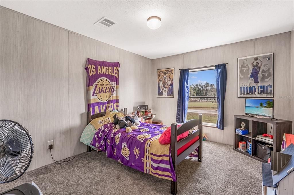 Active With Contract: $280,000 (4 beds, 2 baths, 1560 Square Feet)