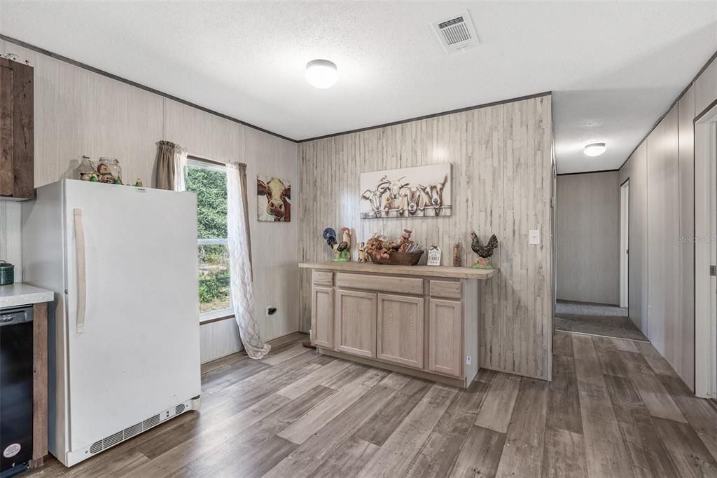 Active With Contract: $280,000 (4 beds, 2 baths, 1560 Square Feet)