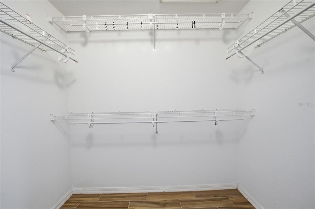 For Sale: $459,000 (2 beds, 2 baths, 1647 Square Feet)