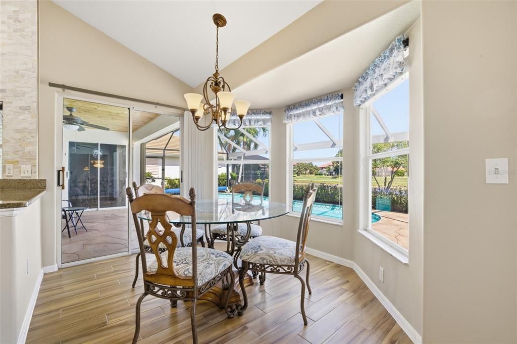 For Sale: $459,000 (2 beds, 2 baths, 1647 Square Feet)