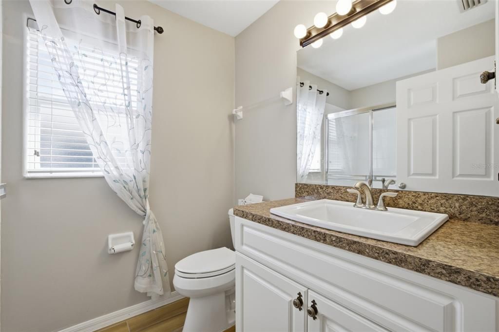 For Sale: $459,000 (2 beds, 2 baths, 1647 Square Feet)