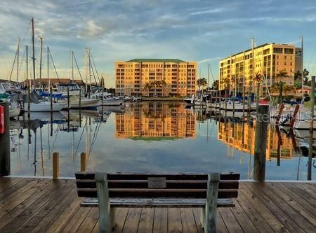 For Sale: $459,000 (2 beds, 2 baths, 1647 Square Feet)