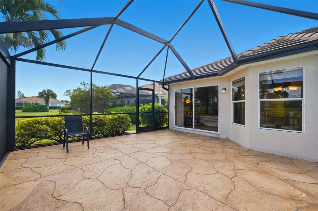 For Sale: $459,000 (2 beds, 2 baths, 1647 Square Feet)