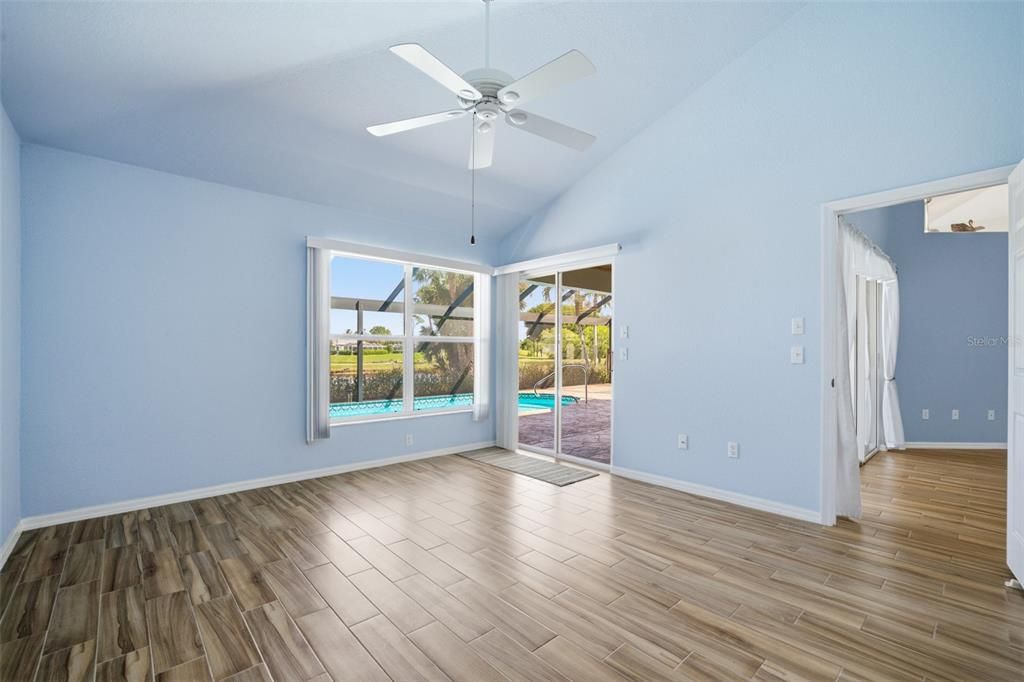 For Sale: $459,000 (2 beds, 2 baths, 1647 Square Feet)