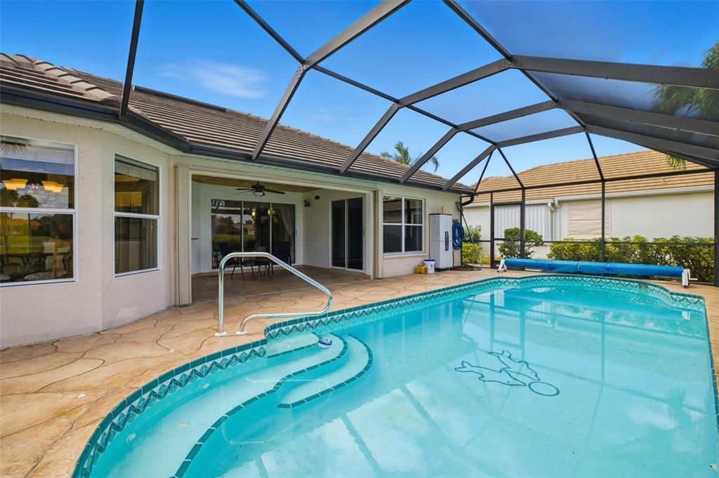 For Sale: $459,000 (2 beds, 2 baths, 1647 Square Feet)