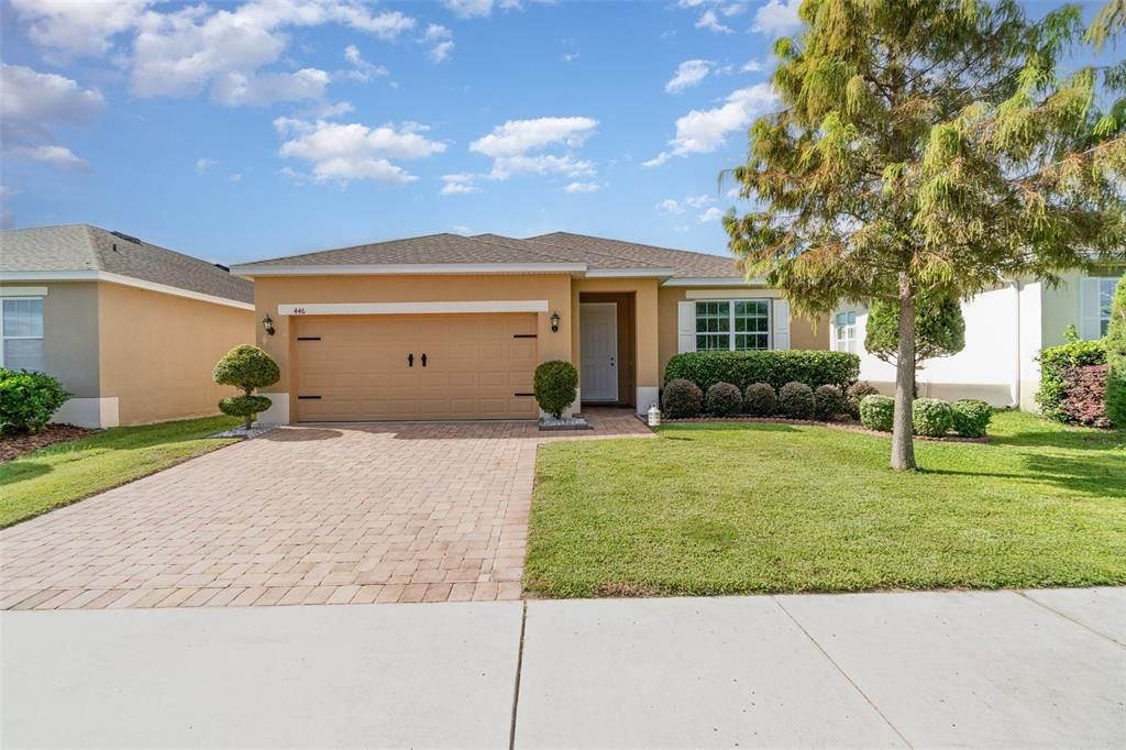 Recently Sold: $350,000 (4 beds, 2 baths, 1840 Square Feet)