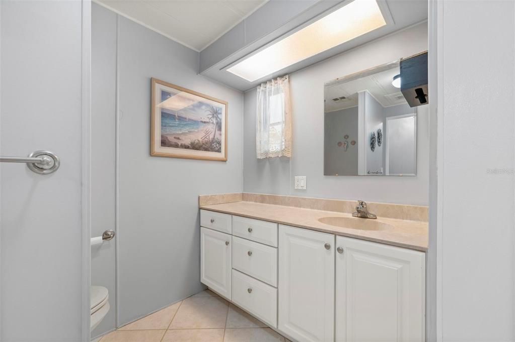 Active With Contract: $135,000 (2 beds, 2 baths, 1152 Square Feet)