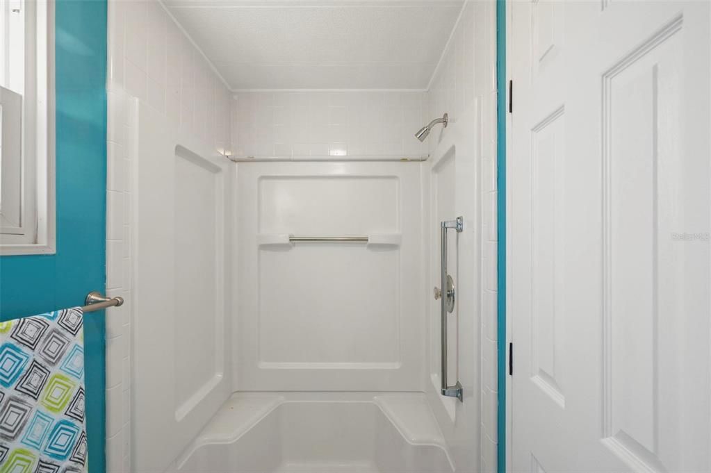 Active With Contract: $135,000 (2 beds, 2 baths, 1152 Square Feet)