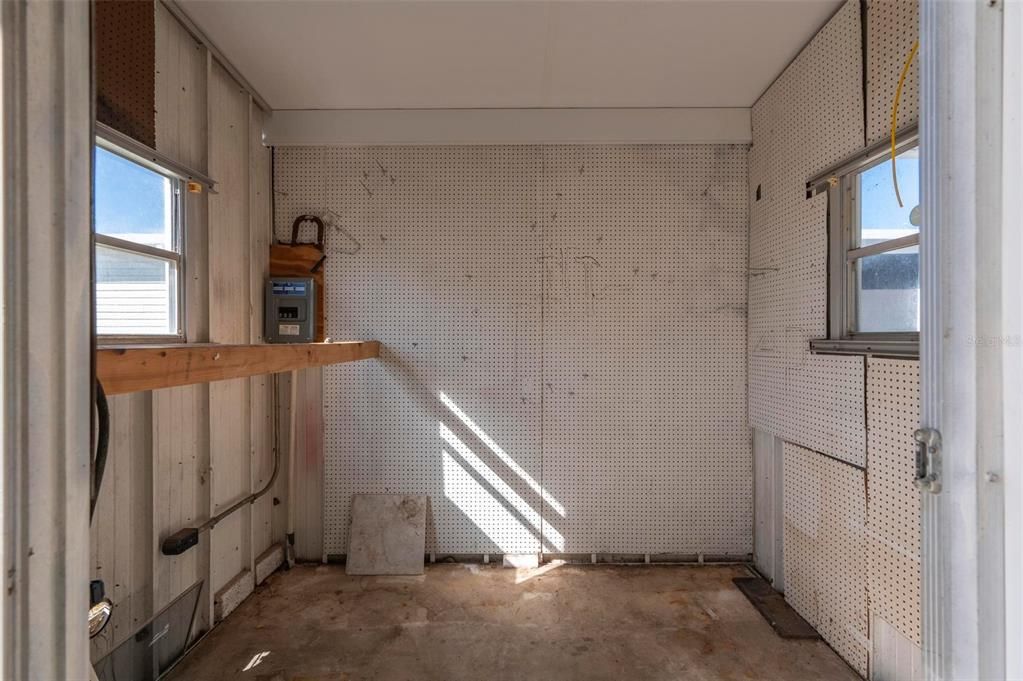 Active With Contract: $135,000 (2 beds, 2 baths, 1152 Square Feet)