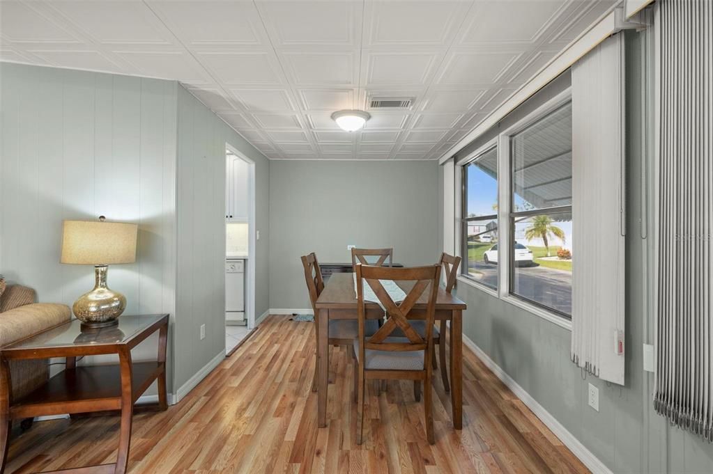 Active With Contract: $135,000 (2 beds, 2 baths, 1152 Square Feet)