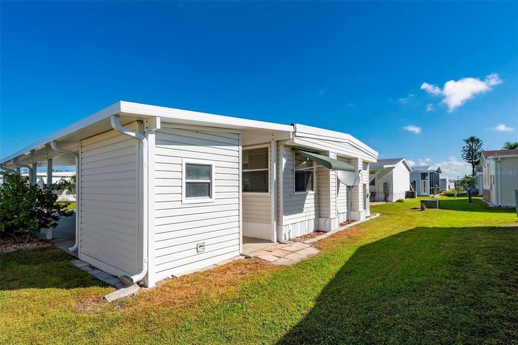 Active With Contract: $135,000 (2 beds, 2 baths, 1152 Square Feet)