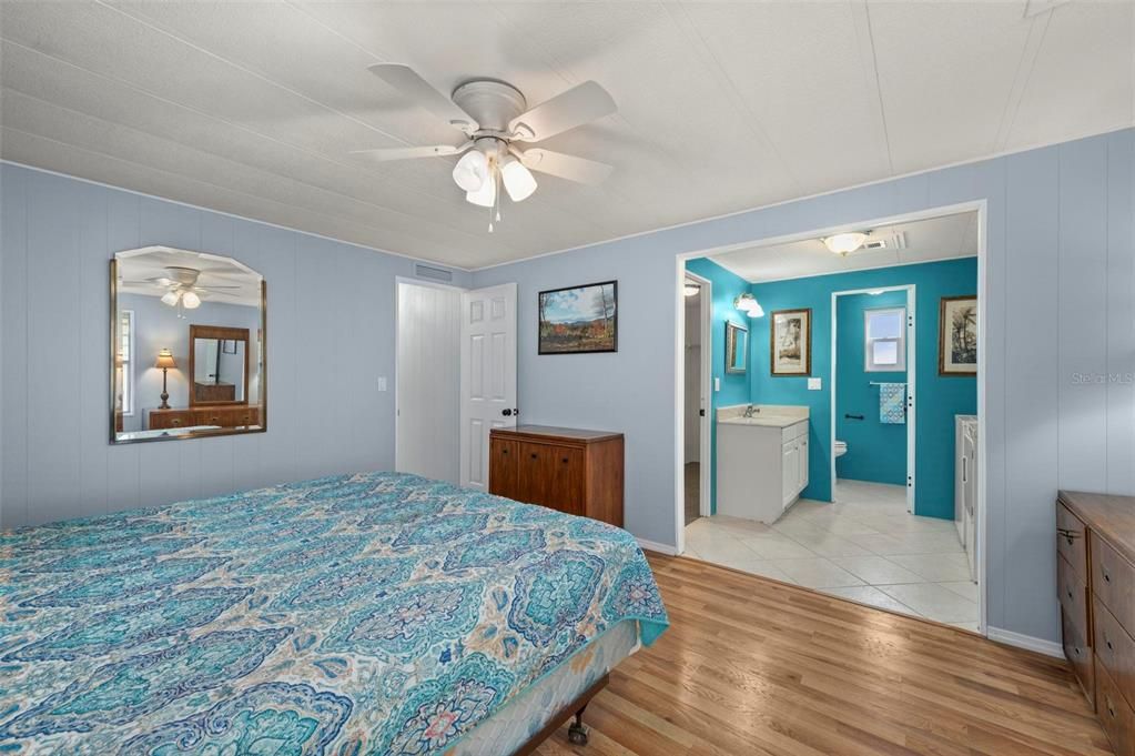 Active With Contract: $135,000 (2 beds, 2 baths, 1152 Square Feet)